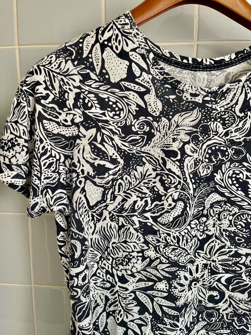 T-shirt: 5 T.Shirt, gemustert und uni, Kurzarm, Gr.M/40 – Usato da Adliswil venduto da eri.40 2
