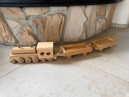 Holzeisenbahn handgefertigt 1 Lokomotive, 2 Wagons Lok 30cm