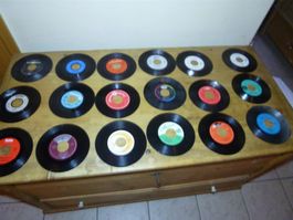 18 Single Edith Piaf Karyn White Surviv Nick Heyward Louir L
