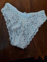 tanga en dentelle blanche, taille S