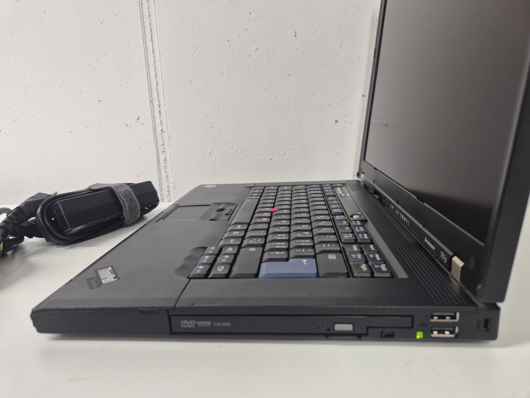 Lenovo Notebook: LENOVO Thinkpad T61p, CDRW, Intel Core2Duo – Usato da Sitterdorf venduto da Lenggi7 2