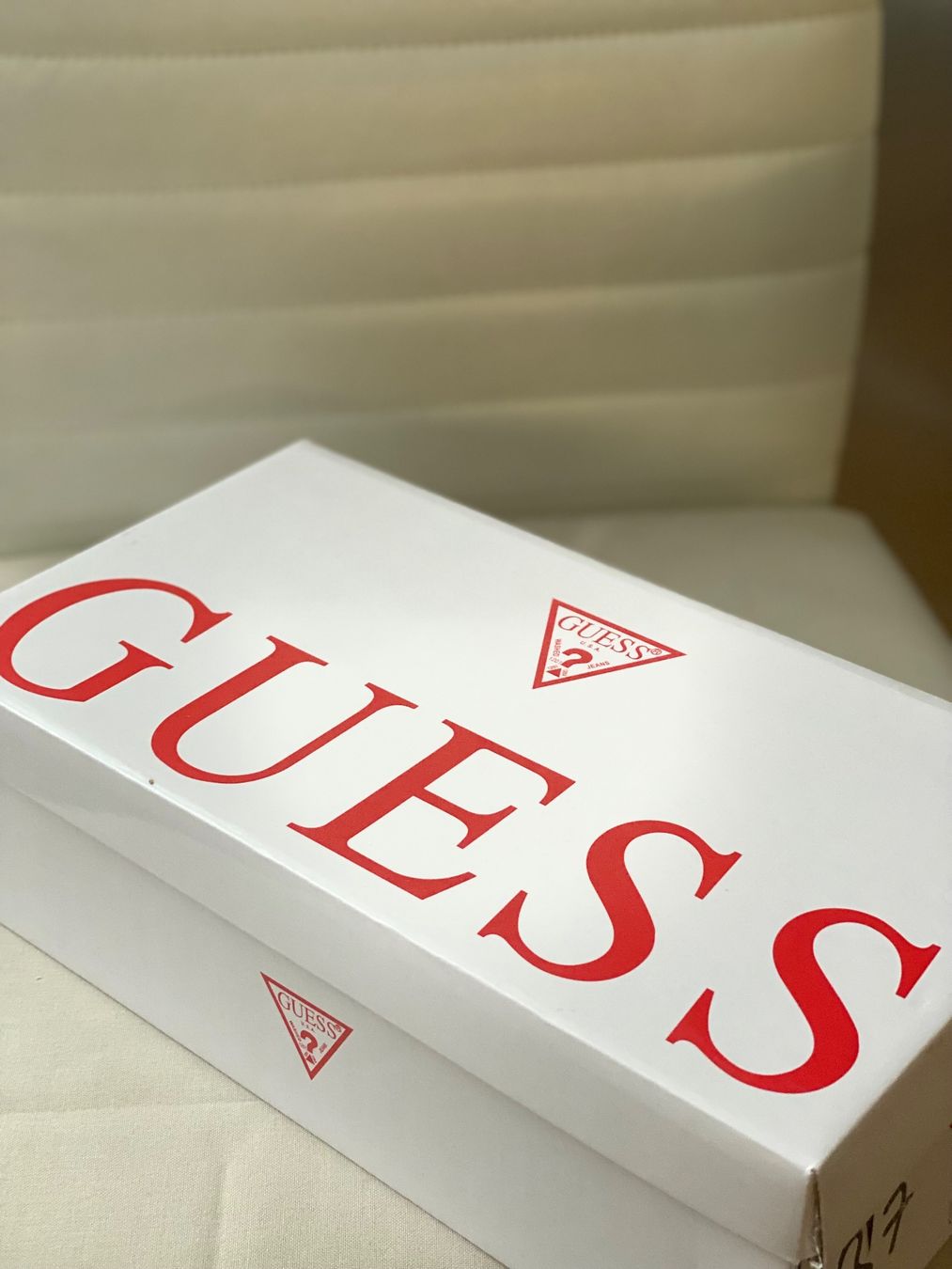 Guess Scarpe da donna: GUESS Neu Leder Slingback Gr.37 NP 145 Fr. – Nuovo e nell'imballaggio originale da Affoltern am Albis venduto da Elenaki67 6