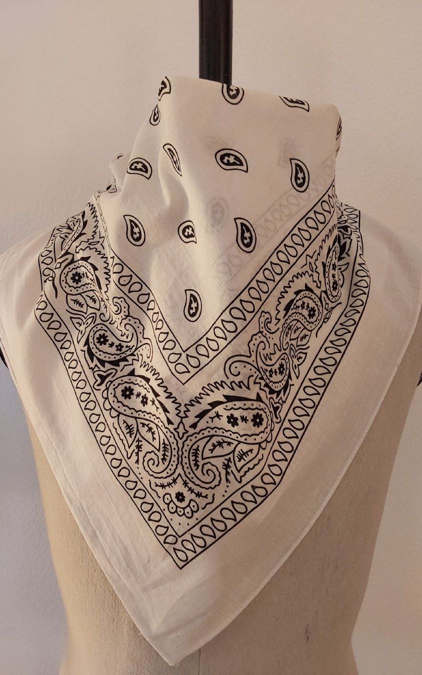 Foulards & écharpes: Tuch Baumwolle quadratisch weiss – Neuf (Voir description) à Köniz par scopello12