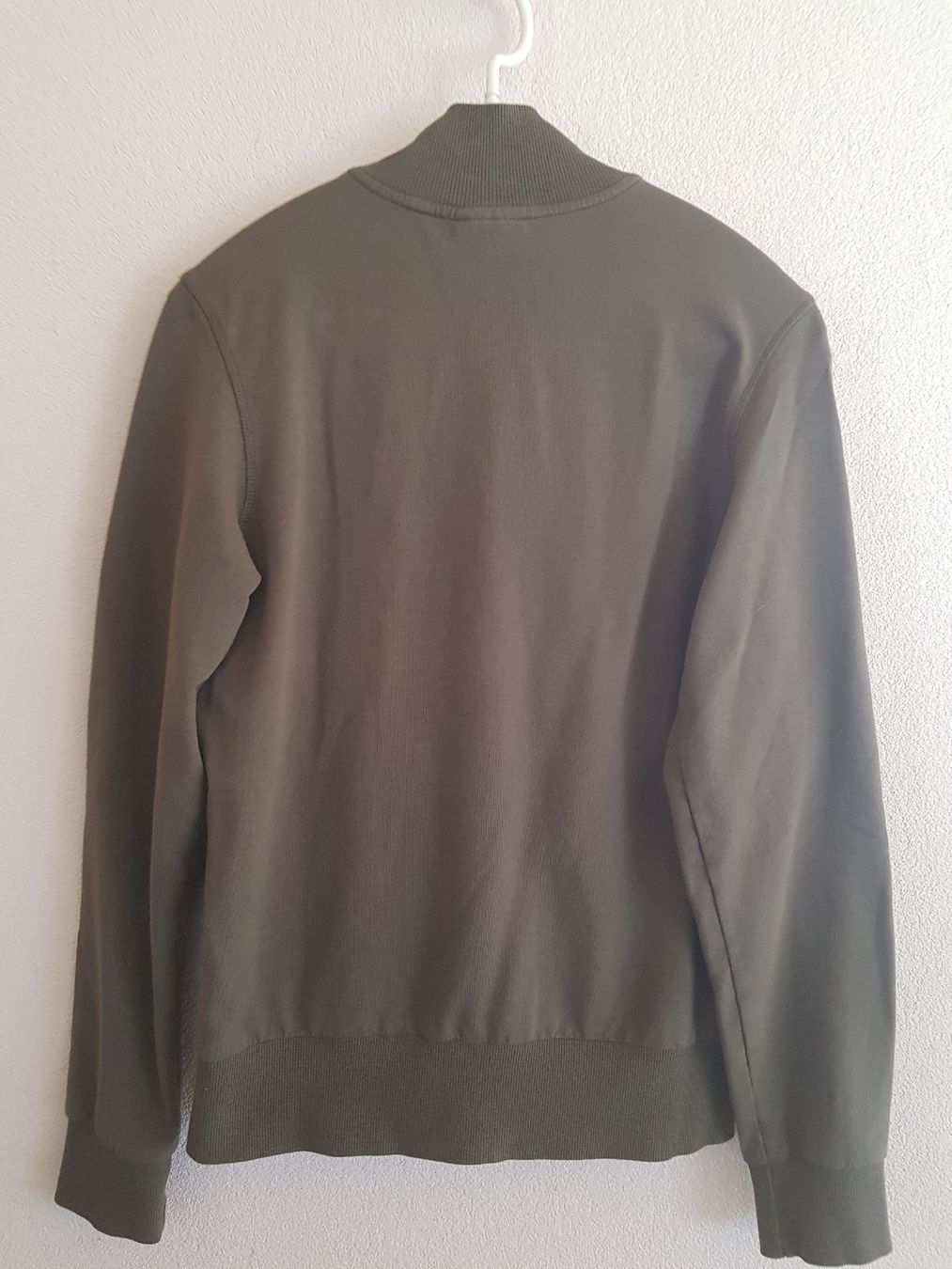 Switcher Pullover & Sweatshirts: Switcher - Jaquette Coton Vert Olive - M – Gebraucht aus Haute-Nendaz von Violette123 4