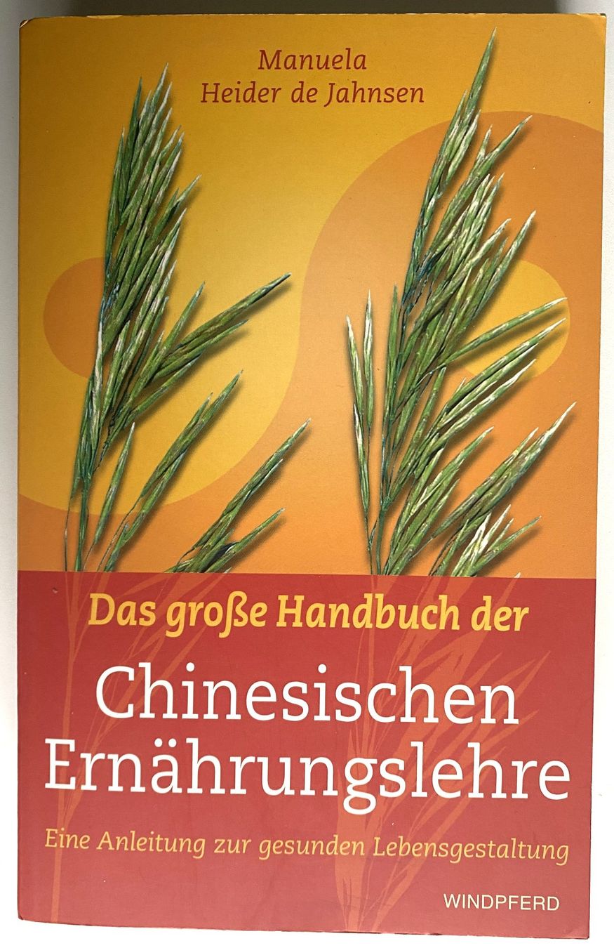 Libri: Grosses Handbuch - CHINESISCHE Ernährungslehre – Usato da Hünenberg venduto da Ecila