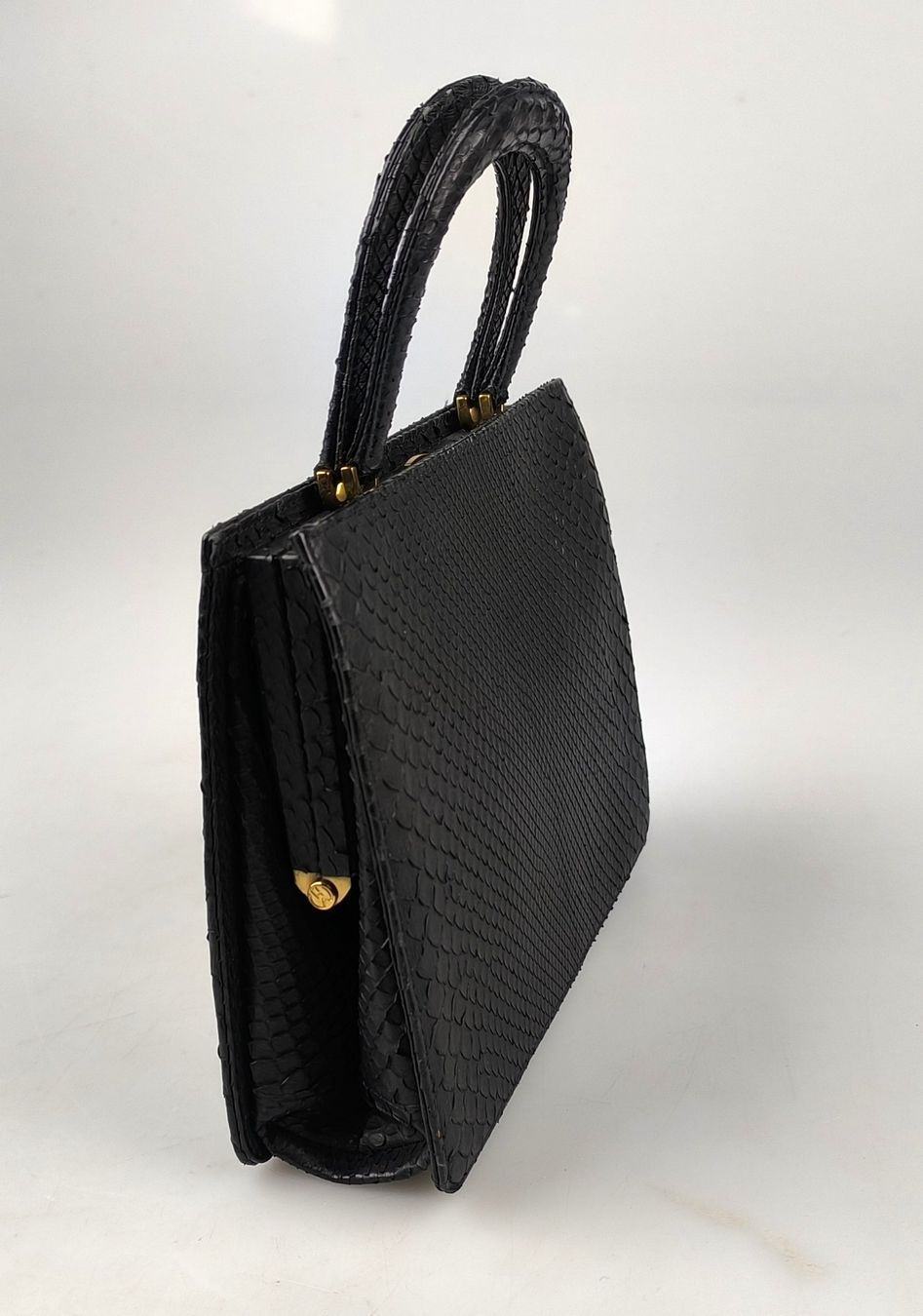Sacs femmes: Handtasche Schlangenlederoptik – D'occasion à Rüti ZH par Restwert_Rueti_ZH 1