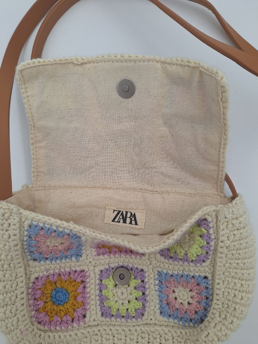 Zara Kindertaschen: Umhängetasche Zara Blumenmuster cremefarben  – Gebraucht aus Horw von lee_mml6 1