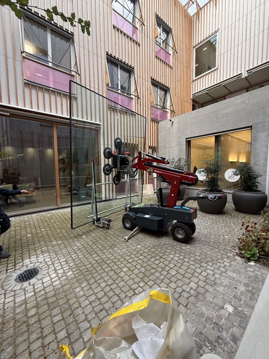 Tutte le macchine: Glasroboter / Glasworker GW625 – Usato da Näfels venduto da gilgomat 1