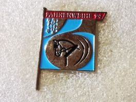 Ansteckpin 97: Fahnenweihe 94