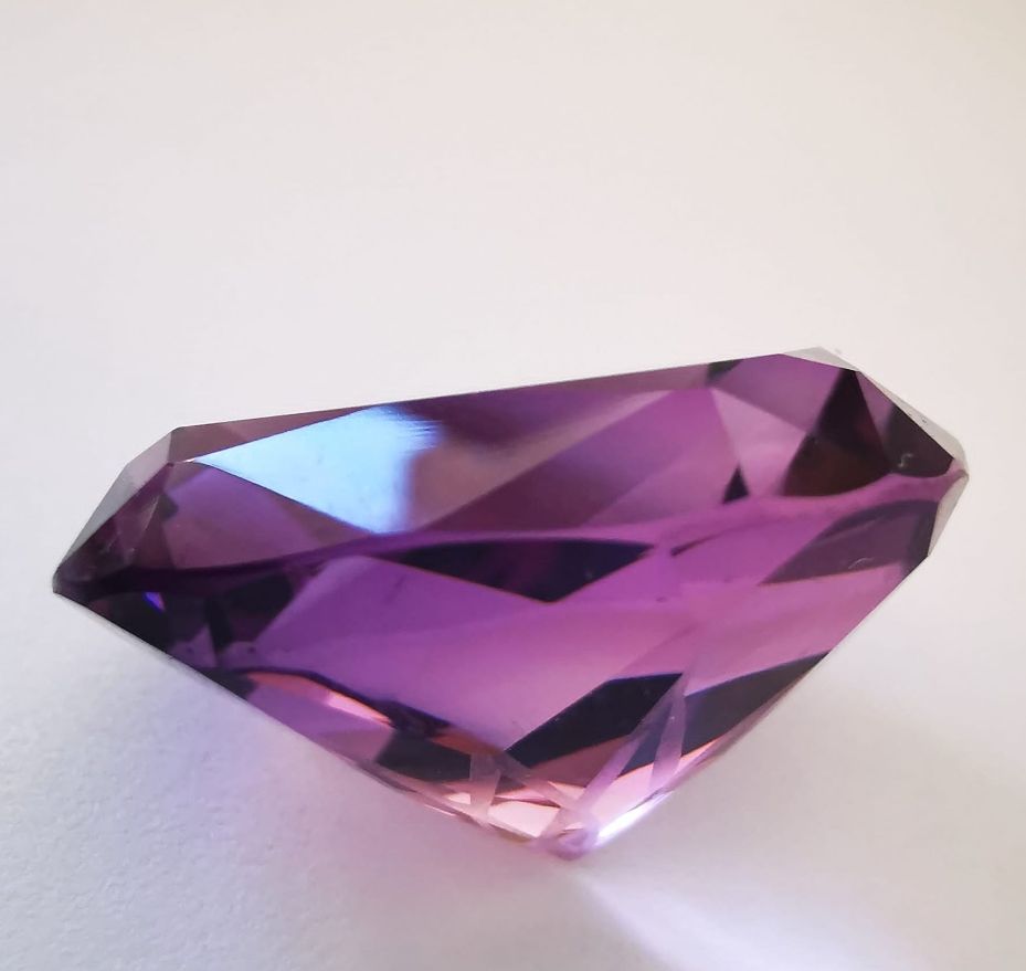 Pietre preziose: améthyste violette 27.96 carats – Nuovo e nell'imballaggio originale da Sornard-Nendaz venduto da JYTI90 2