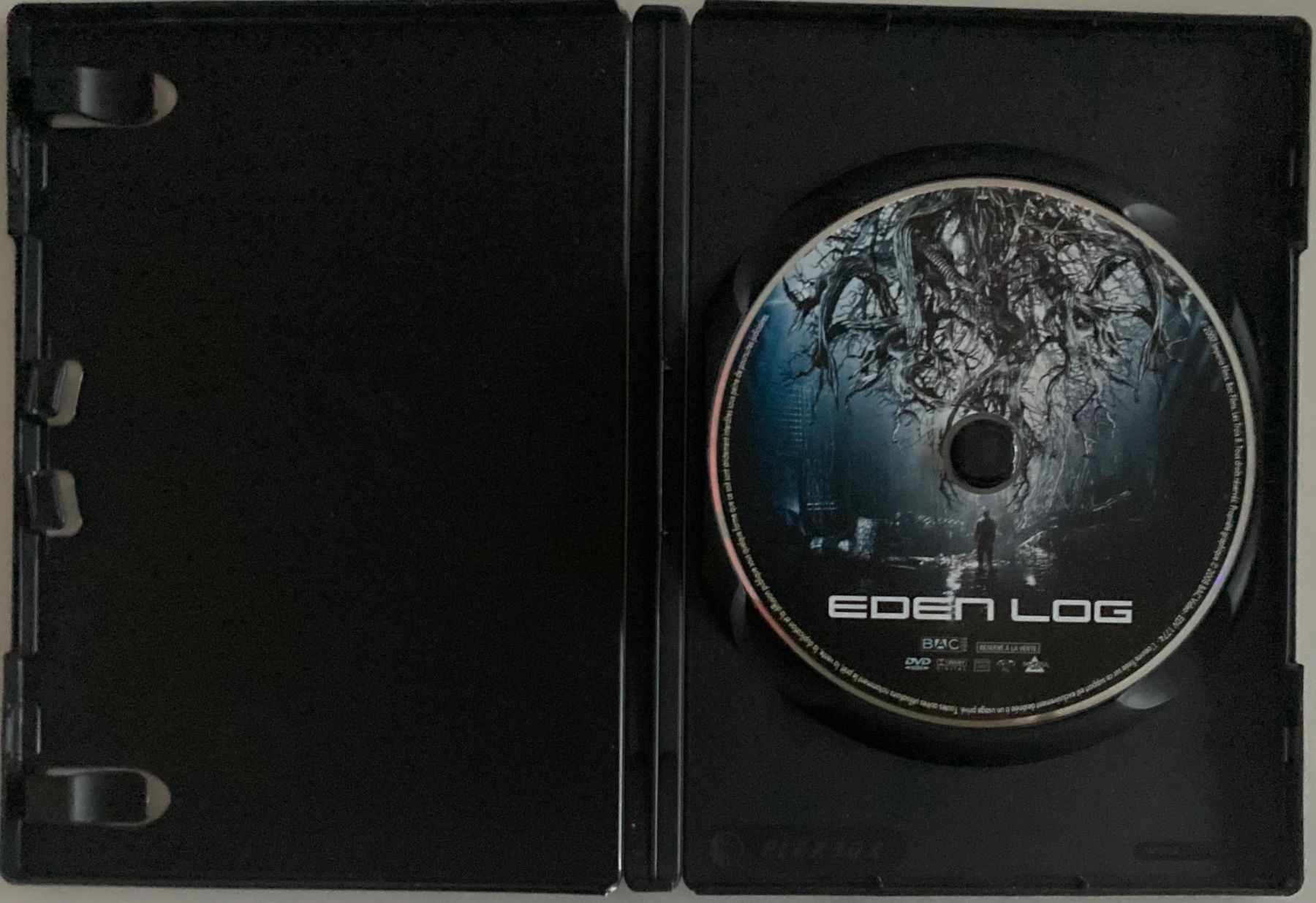 Alle DVDs: CLOVIS CORNILLAC - EDEN LOG – Gebraucht aus Poliez-Pittet von Newtown-Records 2
