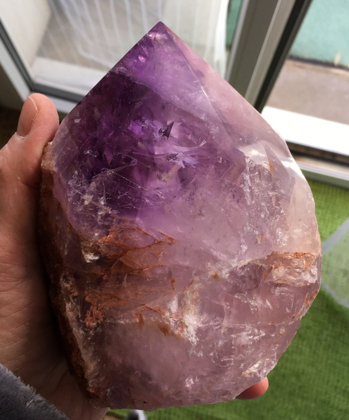 Mineralien & Heilsteine: améthyste grosse pointe en partie polie env. 1600gr – Gebraucht aus Vevey von zabounetta