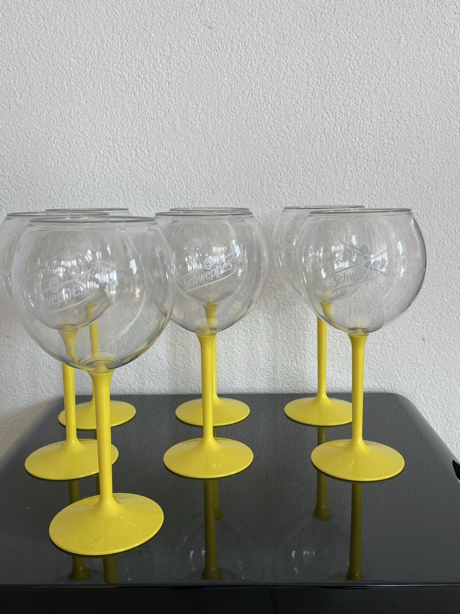Bicchieri: 7 Schweppes Glasses aus Kunststoff – Usato da Richterswil venduto da Prangins9 2