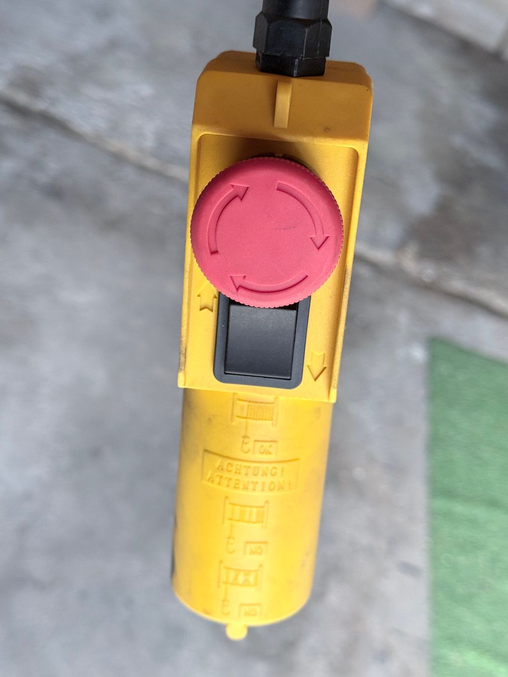 Altro per stoccaggio & trasporto: Treuil électrique CROSSFER PA 100D – Usato da Agiez venduto da Stemon 5