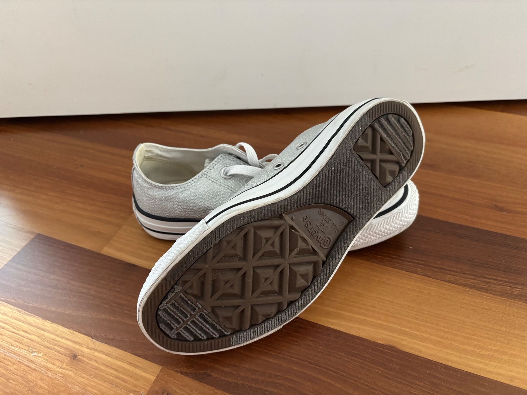 Converse Damenschuhe: Converse Sneaker – Gebraucht aus Uster von liv_5bfh 3