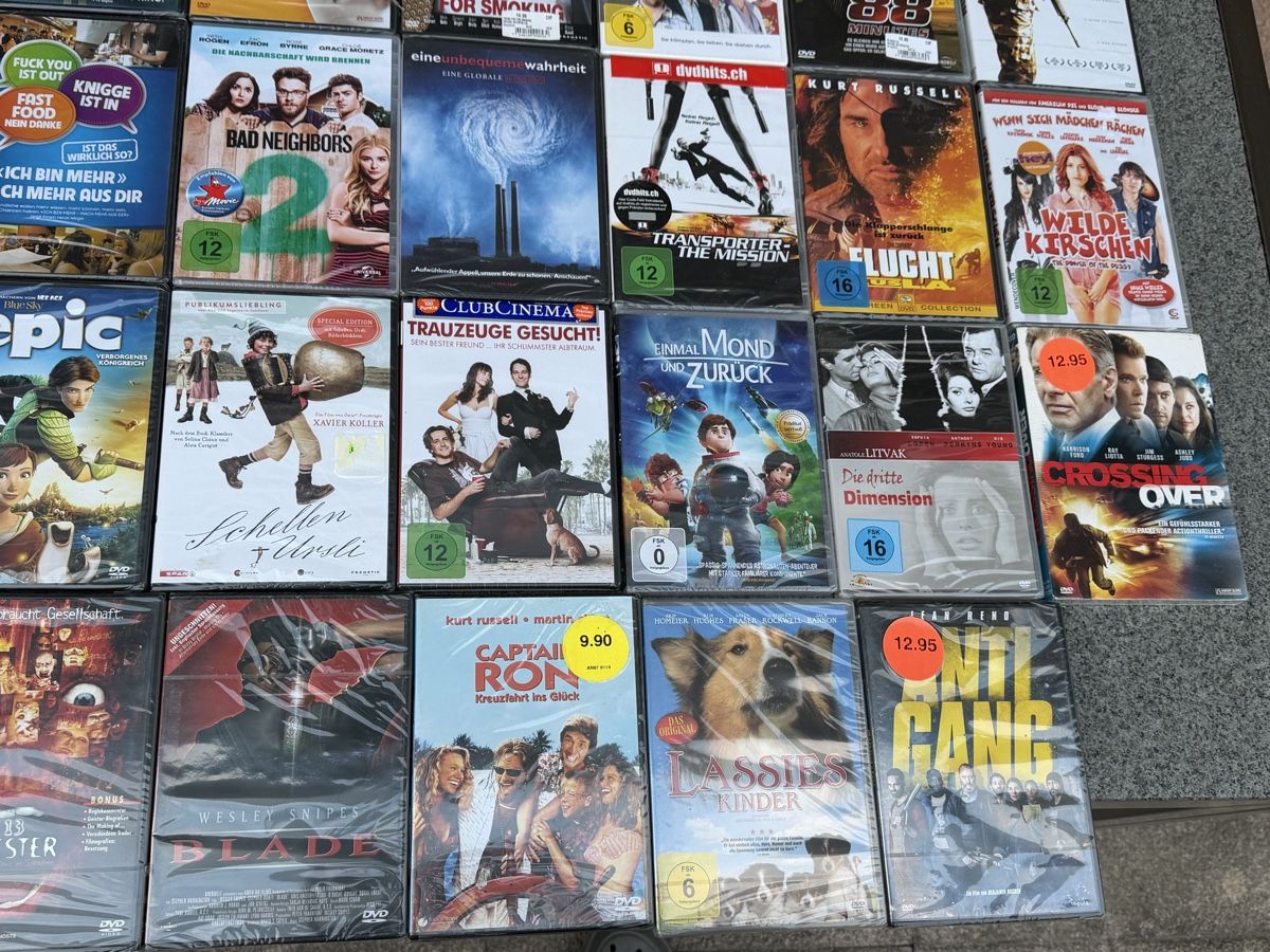 Tutti i DVDs: Originalverpackte DVD Filme Sammlung ca 48 Stk – Usato da Deitingen venduto da Himhip 3