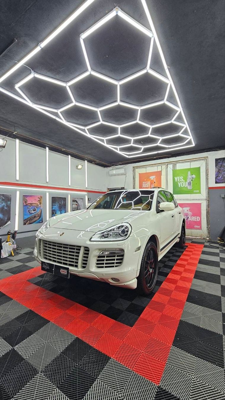Porsche Automobili: Porsche Cayenne GTS WEISS – Usato da Merlischachen venduto da simplestuff123 1