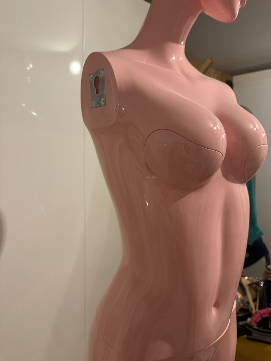 Altro in Decorazioni & Accessori: Stehende Schaufensterpuppe weiblich  – Usato da Murten venduto da lukasas007 4