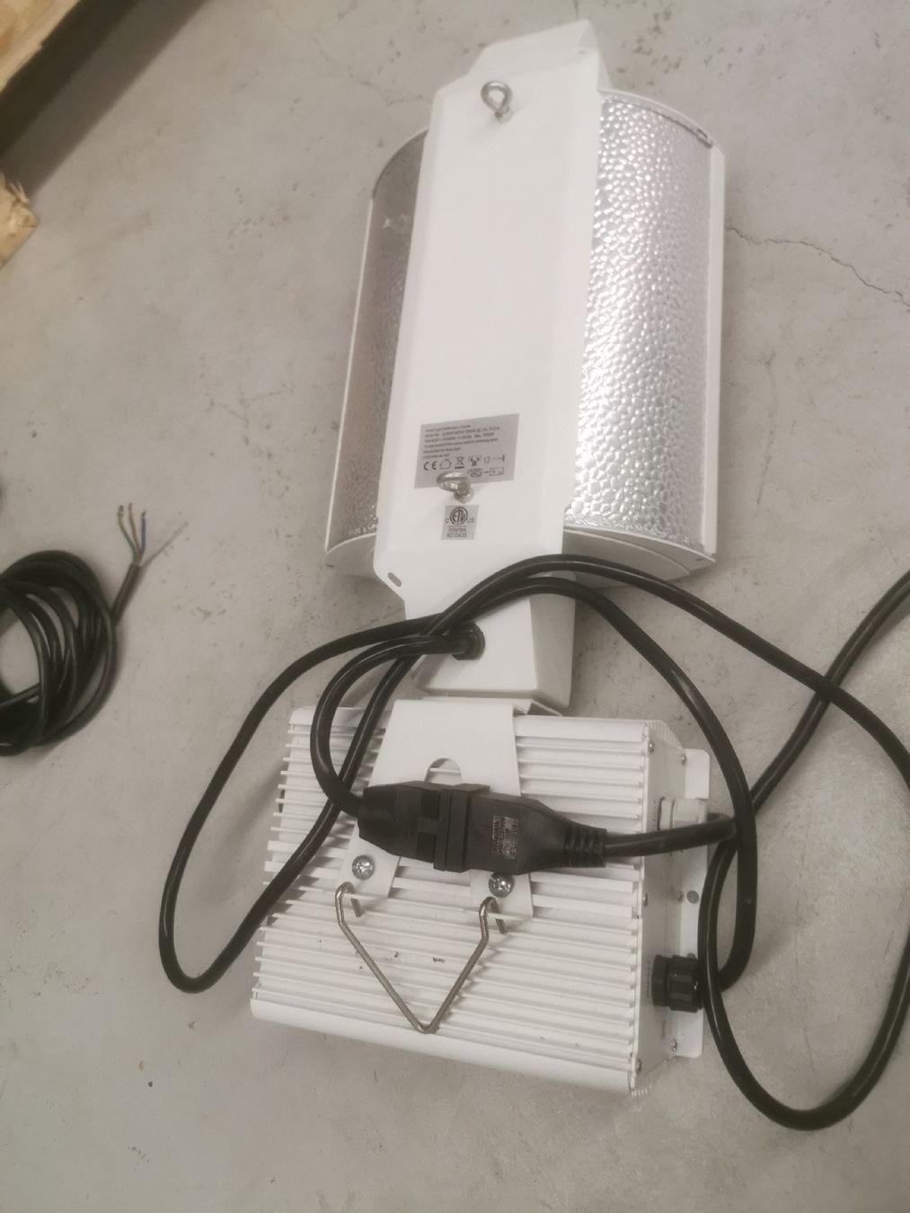 Philips Lampade: Natriumdampflampe 1200watt mit Birne supernova – Nuovo e nell'imballaggio originale da Affoltern am Albis venduto da Nino_Pianezzi 1