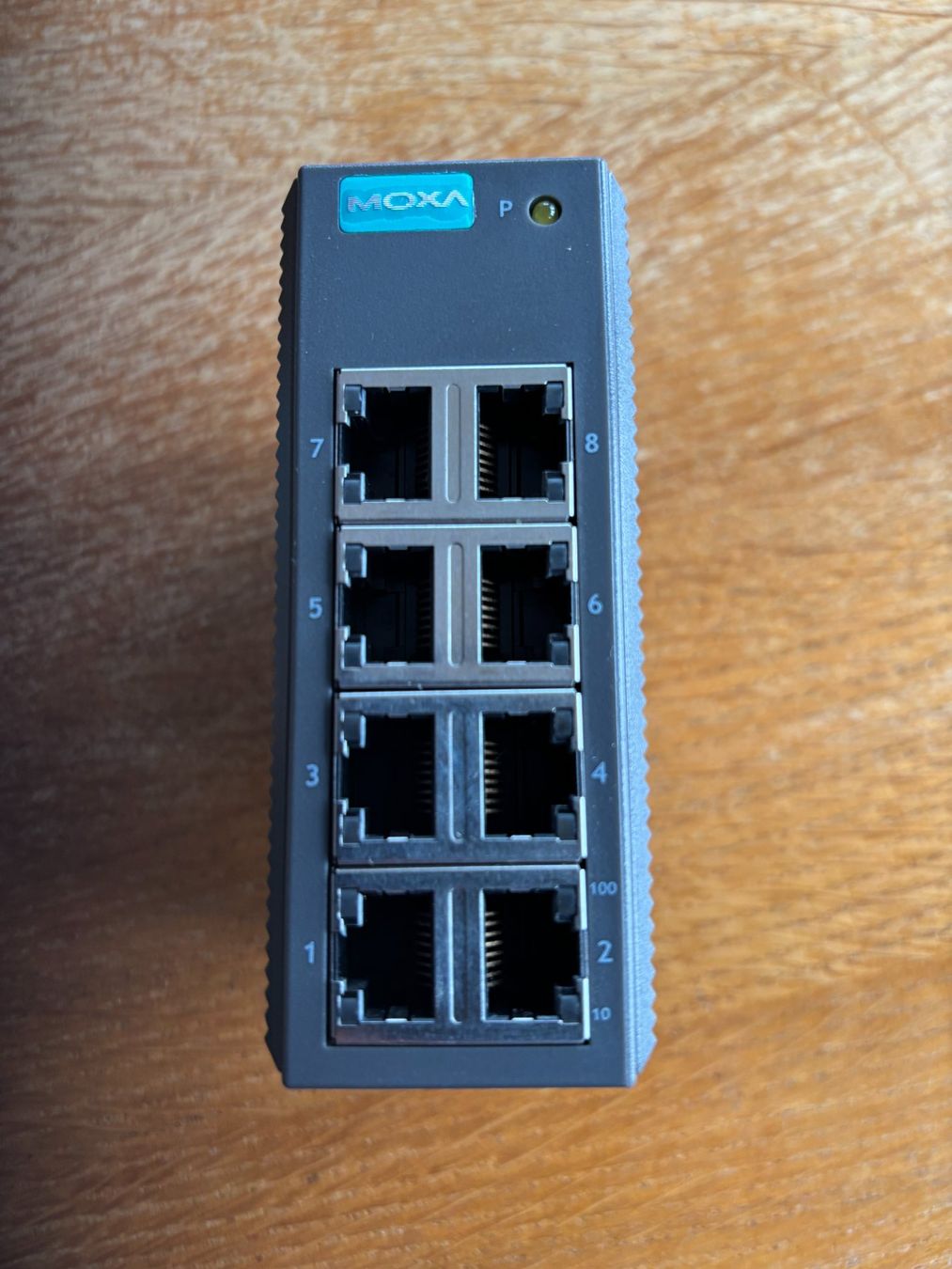 Hub & Switch: Industrieswitch MOXA – Usato da Biberist venduto da Oberwald45