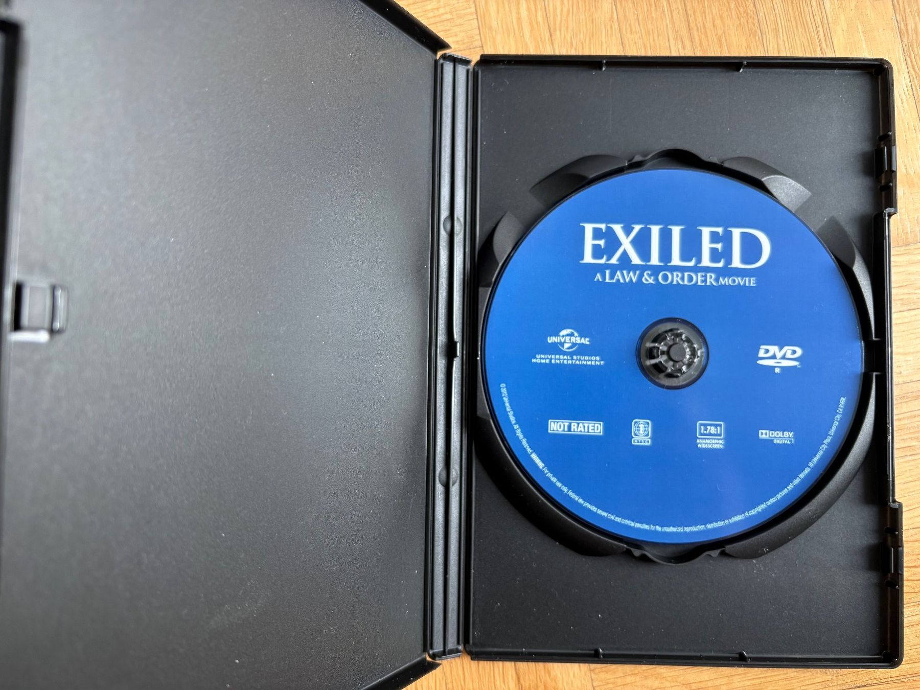 Tutti i DVDs: Exiled - A Law & Order Movie - DVD – Nuovo (secondo la descrizione) da Zürich venduto da Malcom 1