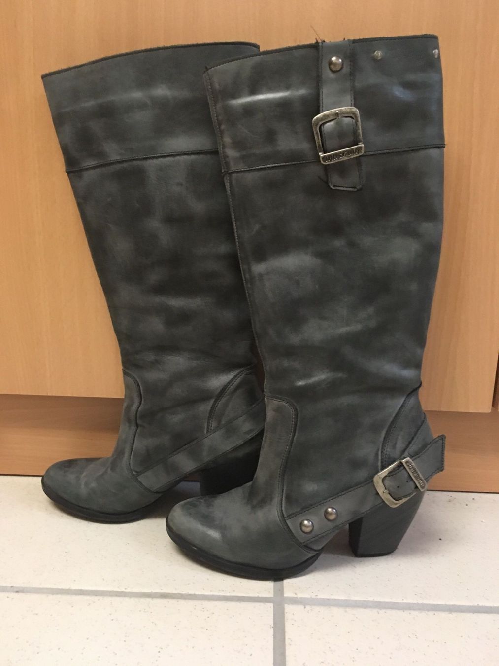 Mustang Scarpe da donna: Bottes Mustang - pointure 36 – Usato da Montmollin venduto da alexrey