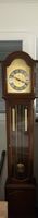 Magnifique horloge à pendule en bois Hermle, très bon état