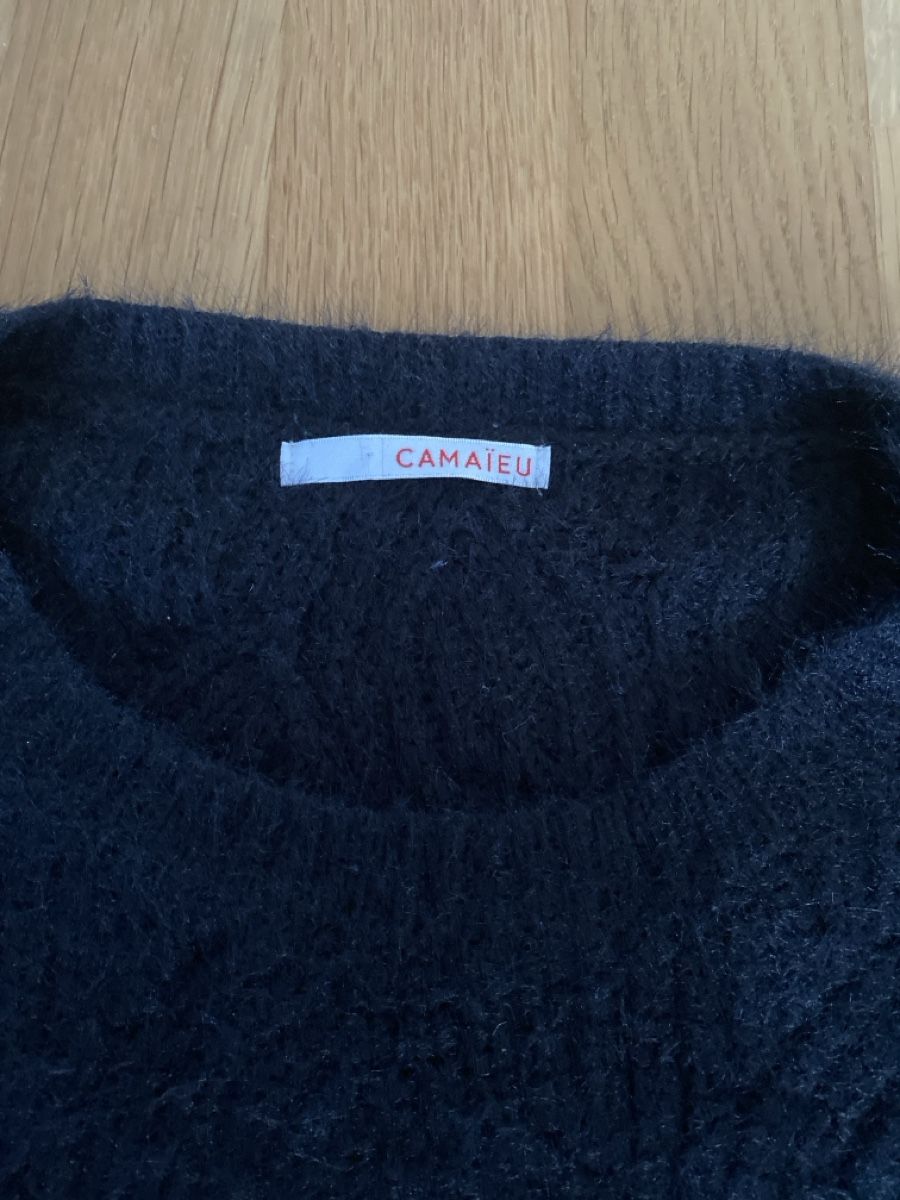Pulls & Sweat-shirts: Pull noir 🤩 – D'occasion à Villeret par Laloer22 1