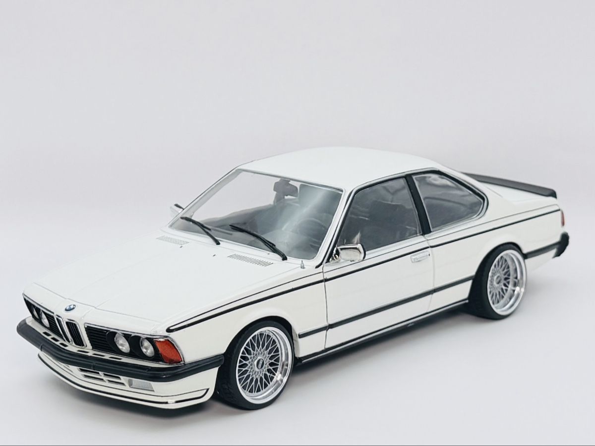 Solido Modellautos: 1:18 BMW 635 CSI Solido BBS Tuning – Neu (gemäss Beschreibung) aus Baar von Cai