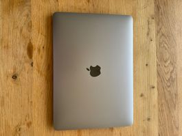 Apple MacBook Air M1 2020 in Silber