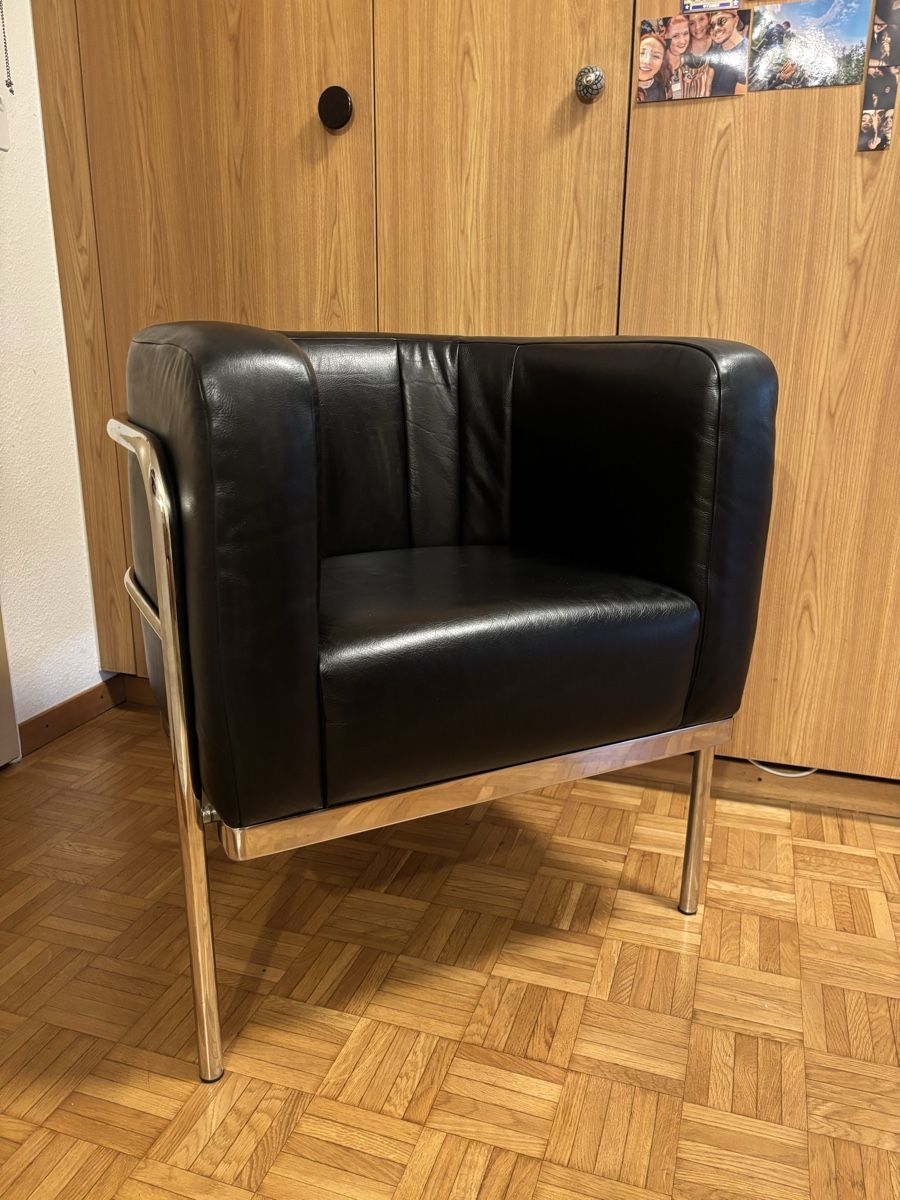 Zanotta Sessel: Zanotta Sessel Onda schwarz Leder – Gebraucht aus Zürich von Siino