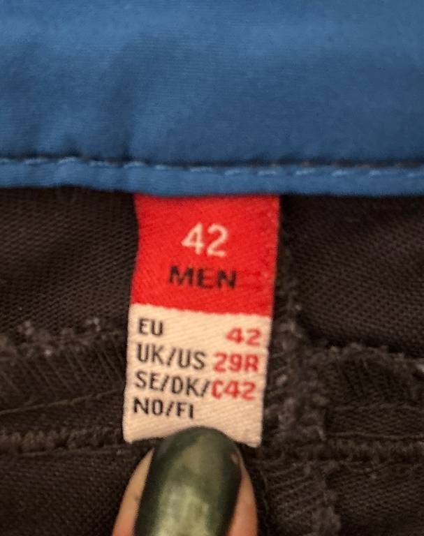 Pantaloni: Arbeitshosen kurz – Usato da Interlaken venduto da noe_v887 1