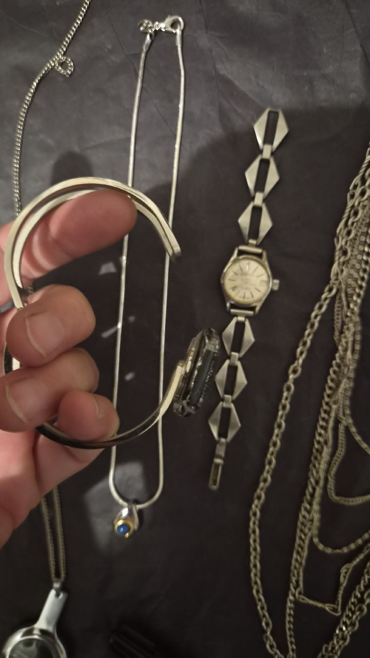 Altri gioielli: Schmuck und Uhren Konvolut  – Usato da Kölliken venduto da MissesBossTop1 9