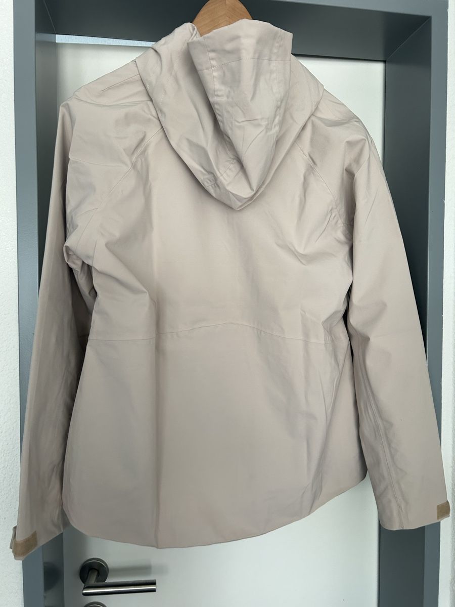 Giacche: Neuer Windbreaker von Chicoree, Grösse M, hellbeige, NEU – Nuovo e nell'imballaggio originale da Erlinsbach SO venduto da hallon480 1