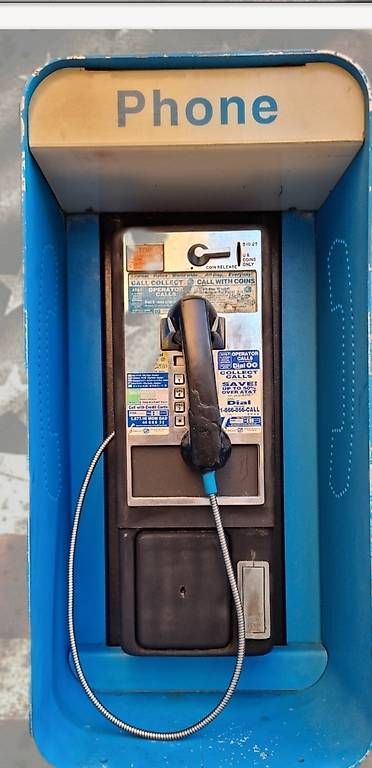 Telefoni: Cabine téléphonique vintage US – Usato da La Rippe venduto da Zippette