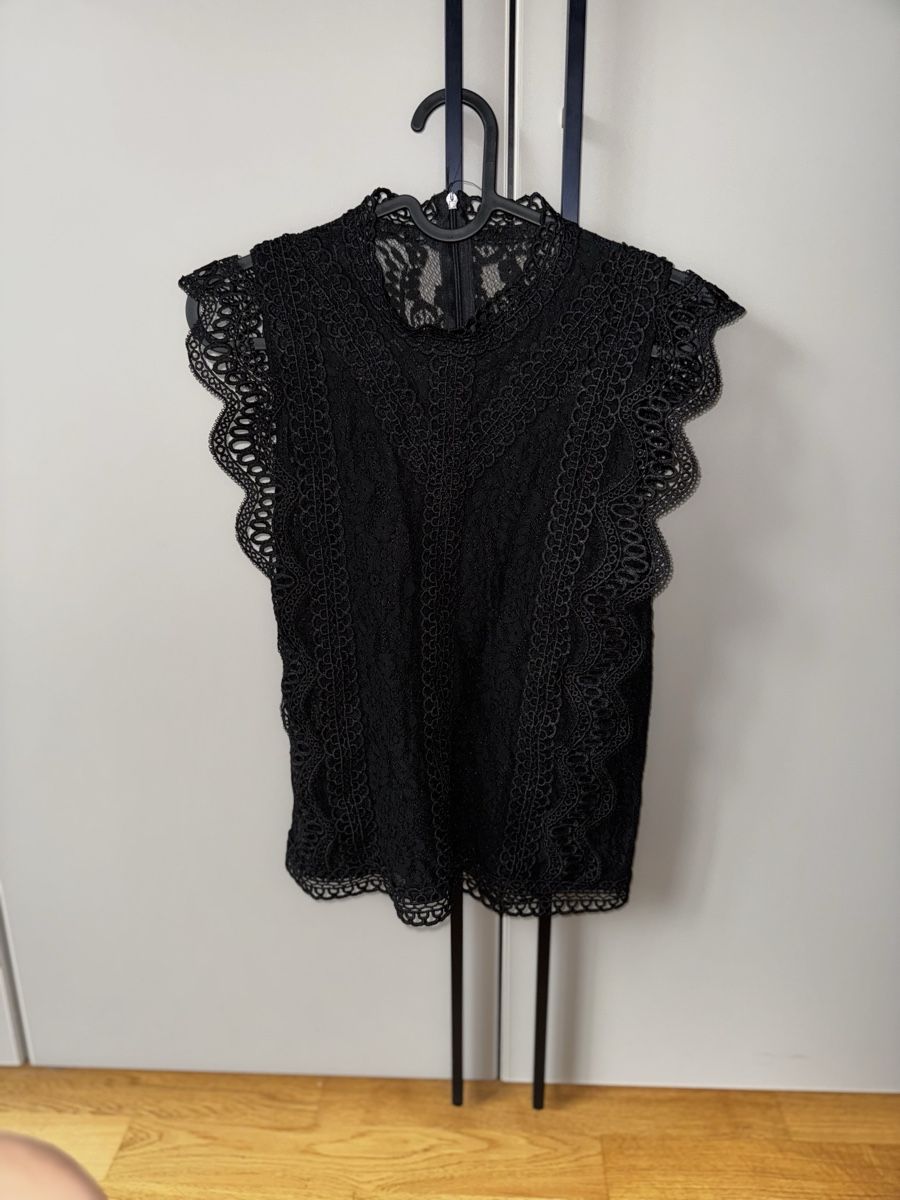 Zara Top: Schwarzes Spitzentop Grösse M guter Zustand – Usato da Ebikon venduto da jov_w5ww