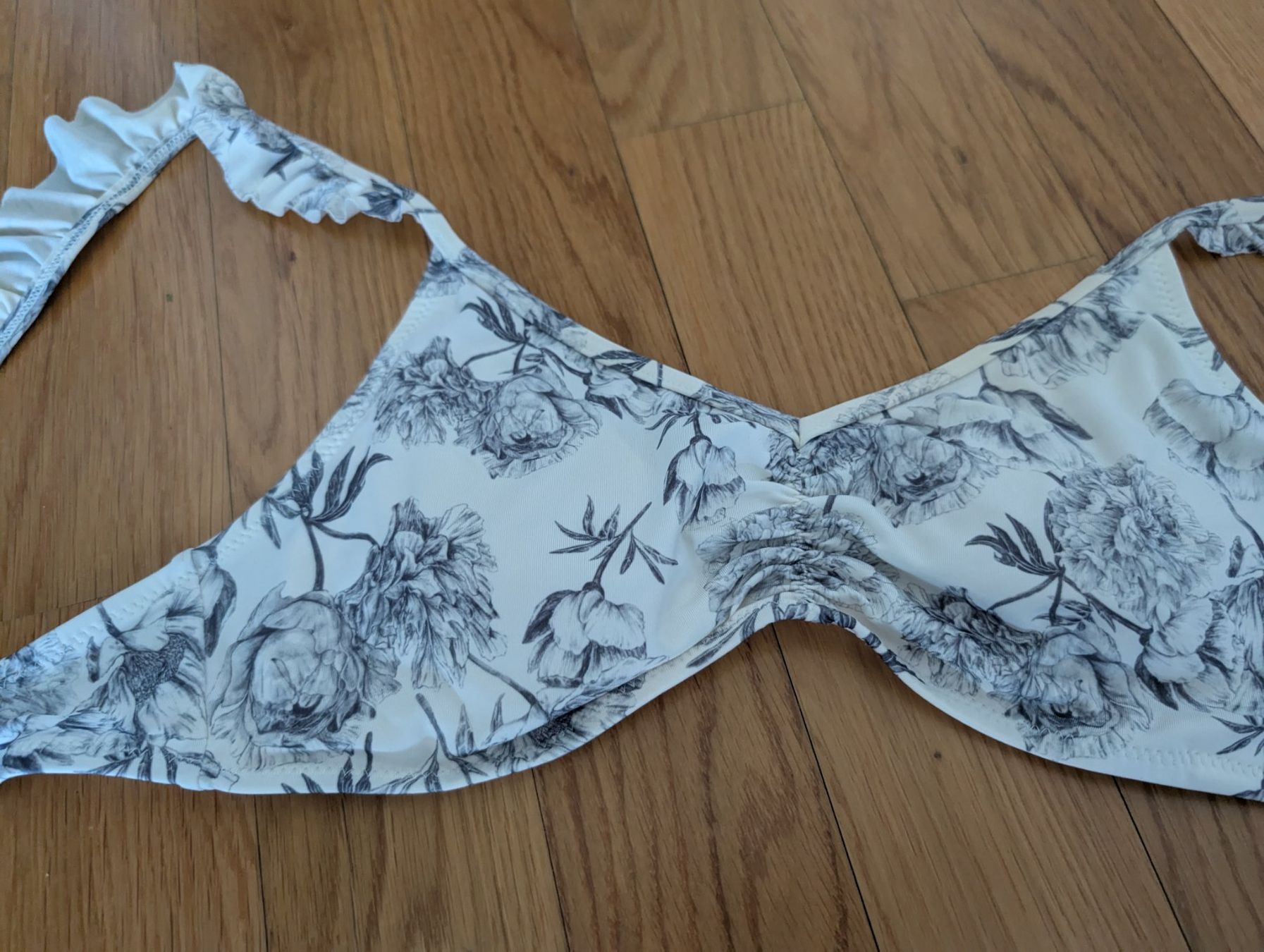 Costumi da bagno & Bikini: Bikini Set, Blumenmuster, Oberteil 36,/Unterteil 34 – Usato da Zug venduto da vik_8fdf 2