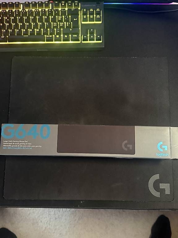 Tapis de souris: Logitech G640  Tapis de souris gaming – D'occasion à St-Aubin-Sauges par dow_g6cc