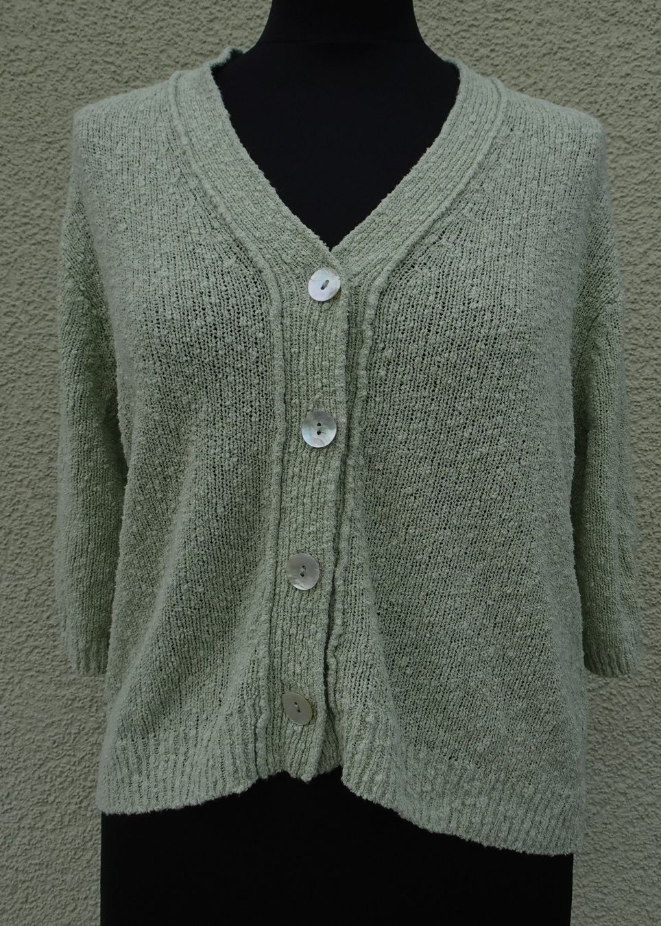 Giacche: Junghans Strickshirt Strickjacke grün Gr M Cardigan – Usato da Winterthur venduto da blumeblau77