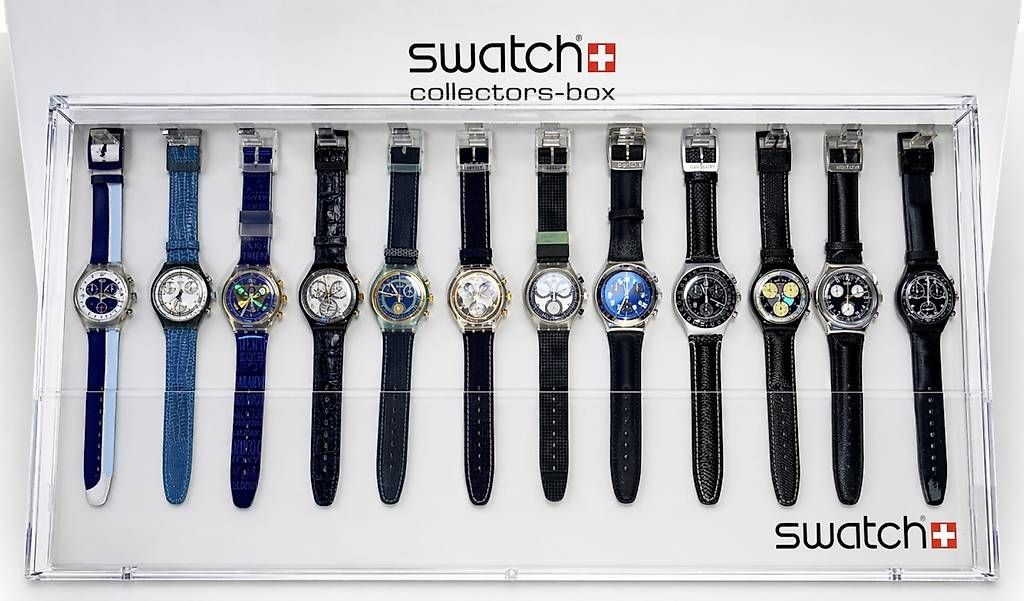 Orologi: Swatch Blau Schwarz Set + Collector Box – Usato da Uster venduto da barkingarky01