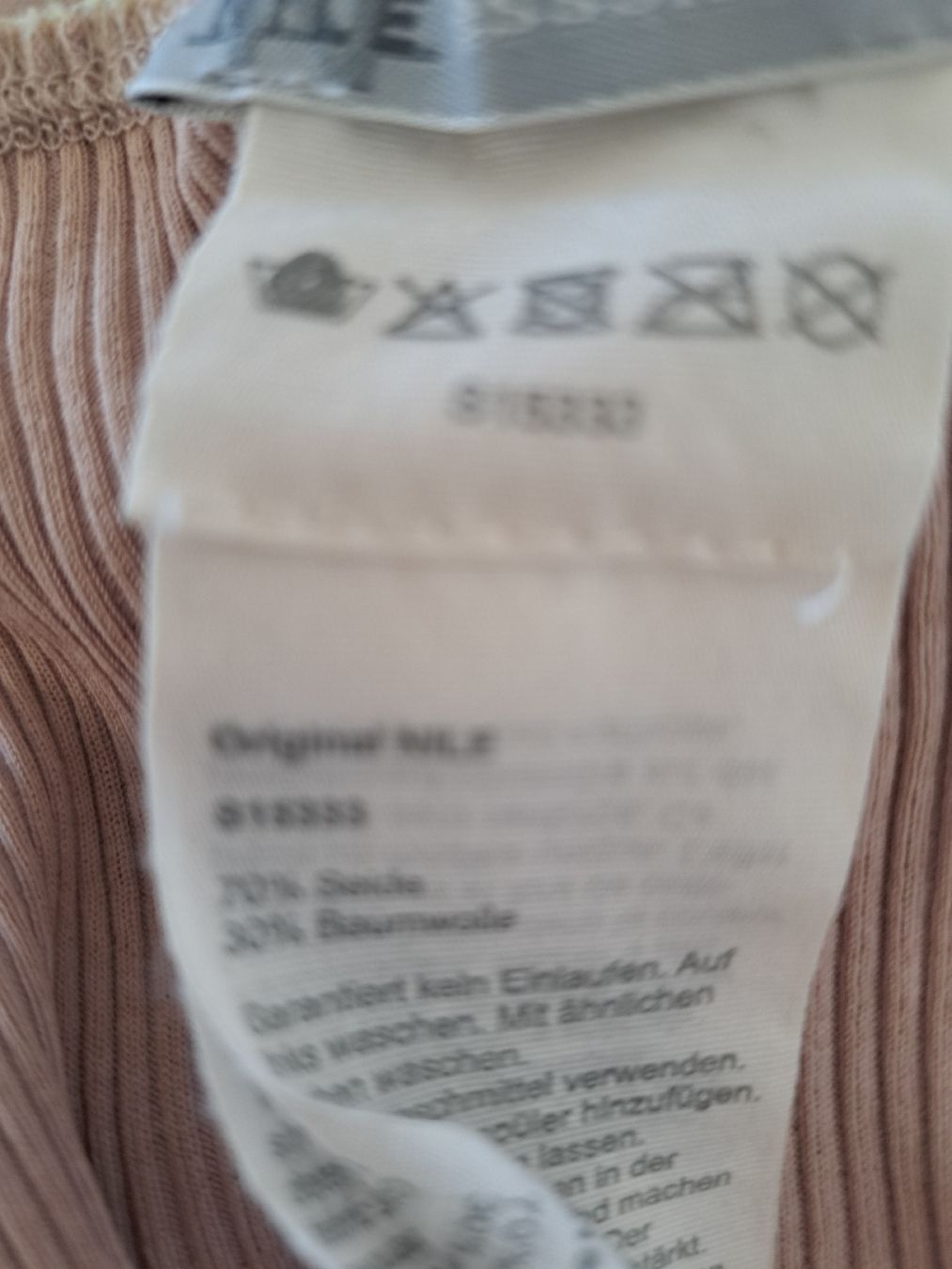 Nile Tops: Top Nile Seide – Gebraucht aus Thalwil von sternenstaub369 3