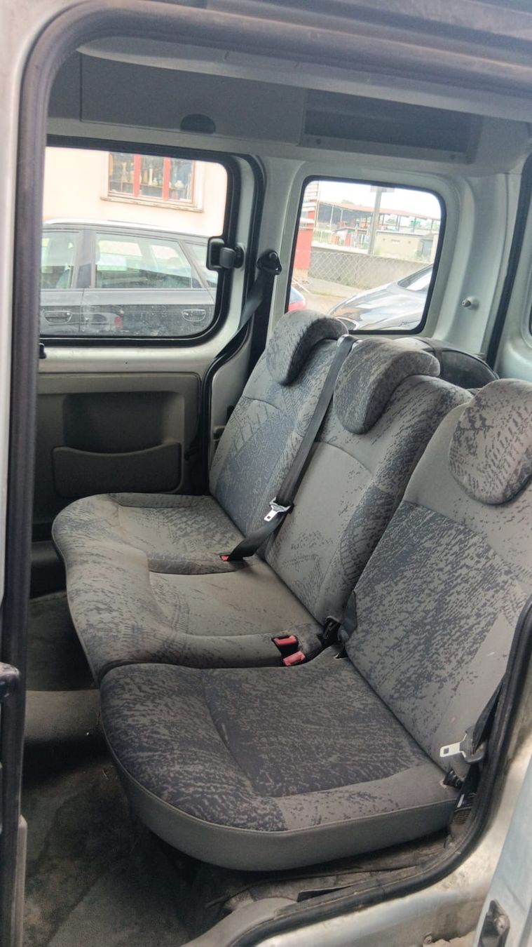 Renault Autos: RENAULT Kangoo 1.6 4x4 – D'occasion à Rebstein par TonyRasta-Autohandel 5