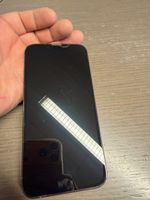 iPhone 13 Pro Max 256GB Blaue Farbe mit Displayschaden.