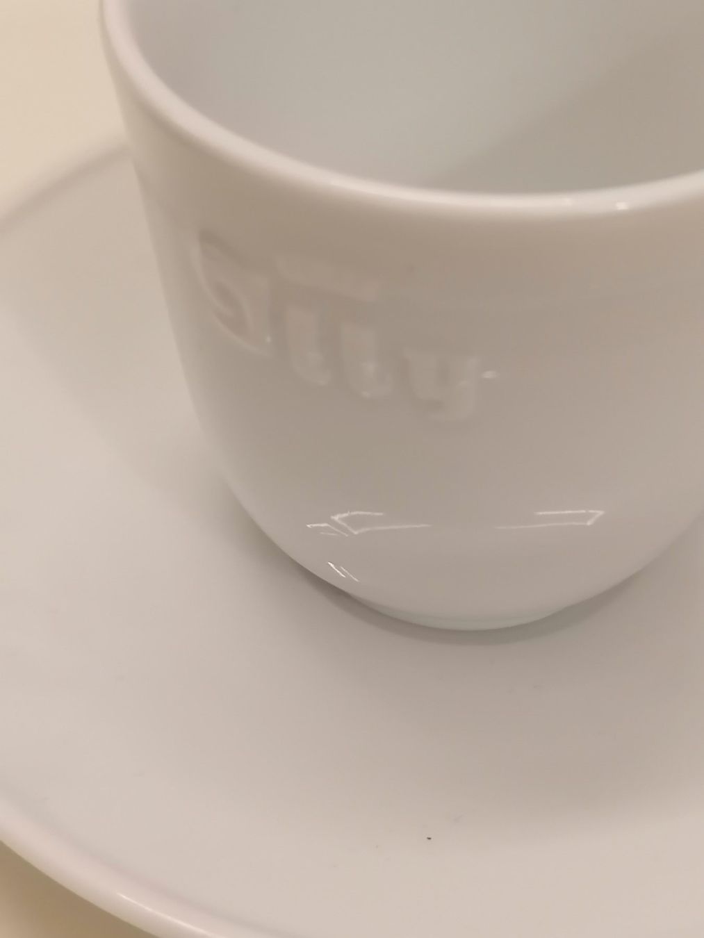 Illy Tassen: Illy cafe Schweiz - Espresso Sammeltasse 2004 – Gebraucht aus Basel von vintagecollector 1