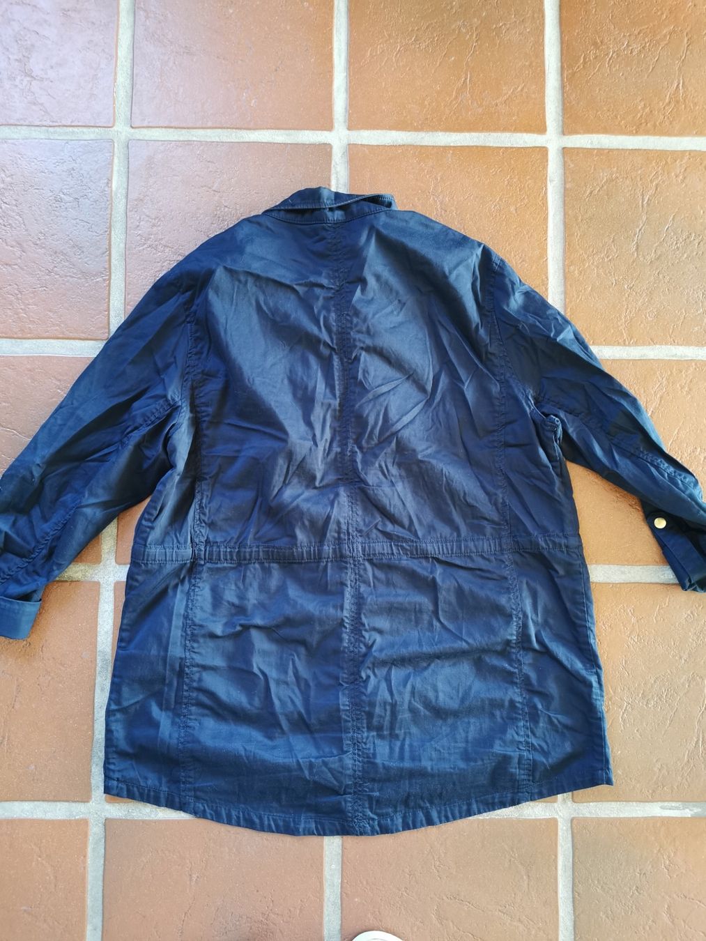 H&M Jacken: H&M; dunkelblauer Parka / Übergangsjacke Gr. 48 – Gebraucht aus Boniswil von Totomat-Lady 1