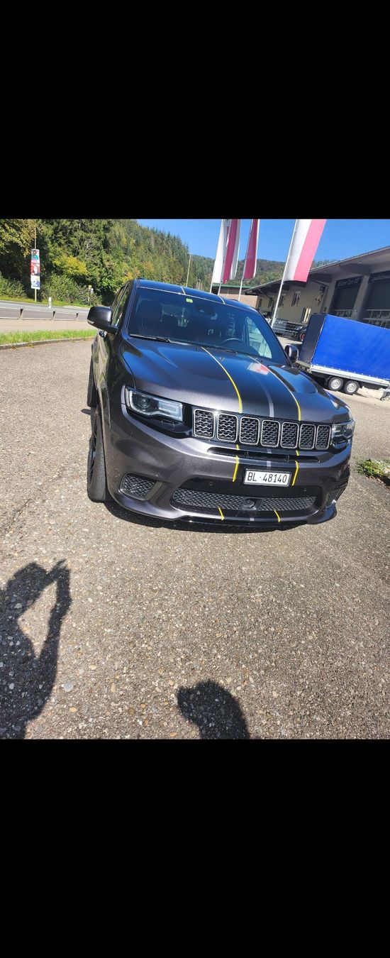 Jeep Autos: Grand Cherokee Trackhawk 6.2 V8 Hemi – Gebraucht aus Füllinsdorf von Pearl1 2
