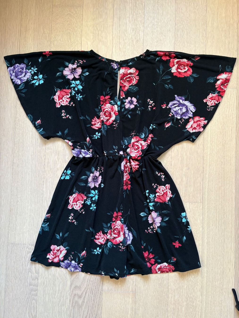 Bershka Tute: Jumpsuit Gr.S – Nuovo (secondo la descrizione) da Gossau SG venduto da Black-Queen 1