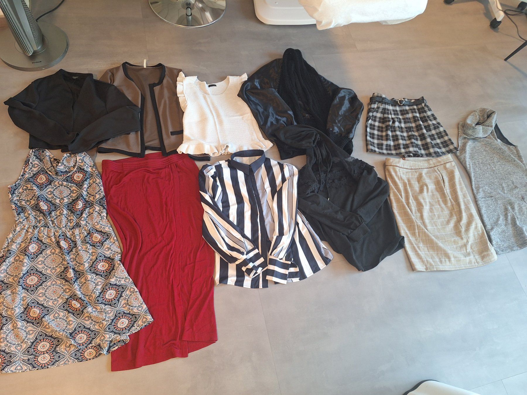 Lots de vêtements: Kleiderpaket M/L – D'occasion à Rupperswil par milka85