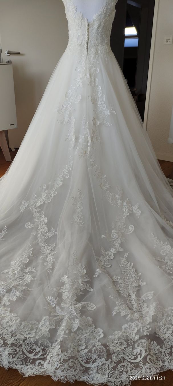 Vestiti: Traumhaftes Da Vinci Brautkleid Gr. 36/38 – Usato da Wil SG venduto da Chilla88 5