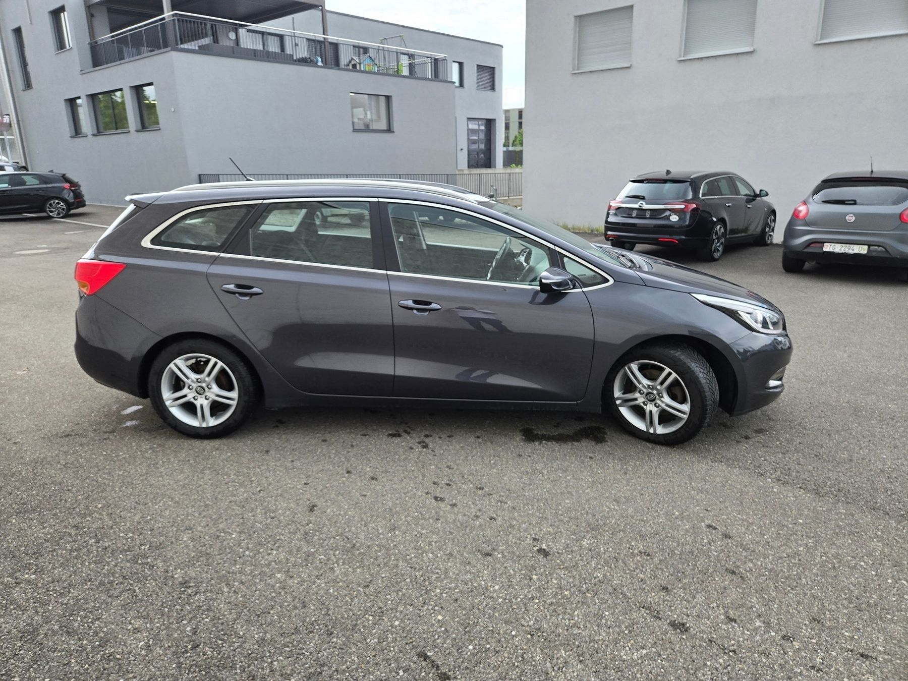Kia Autos: KIA Cee'd Sportswagon – D'occasion à Weiach par magdalena_s 3